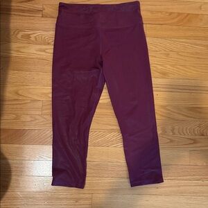 ZYIA Light n’Tight Magenta Shimmer Leggings